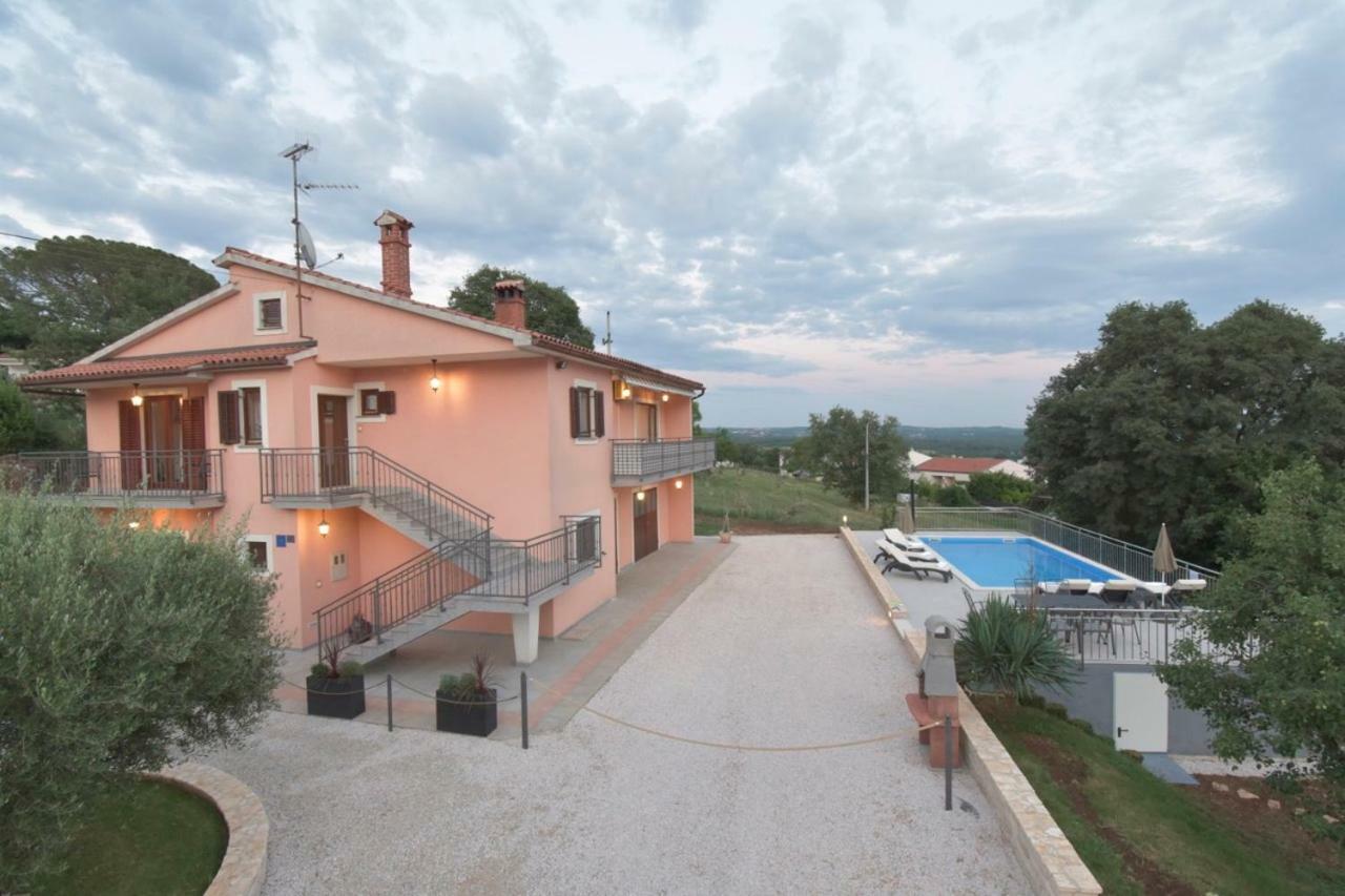 Kuca Legovic Villa Kaštelir Buitenkant foto