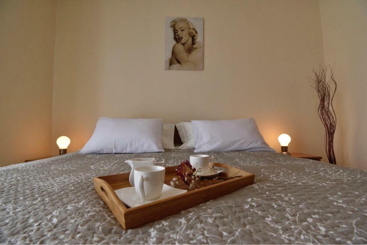 Kuca Legovic Villa Kaštelir Buitenkant foto