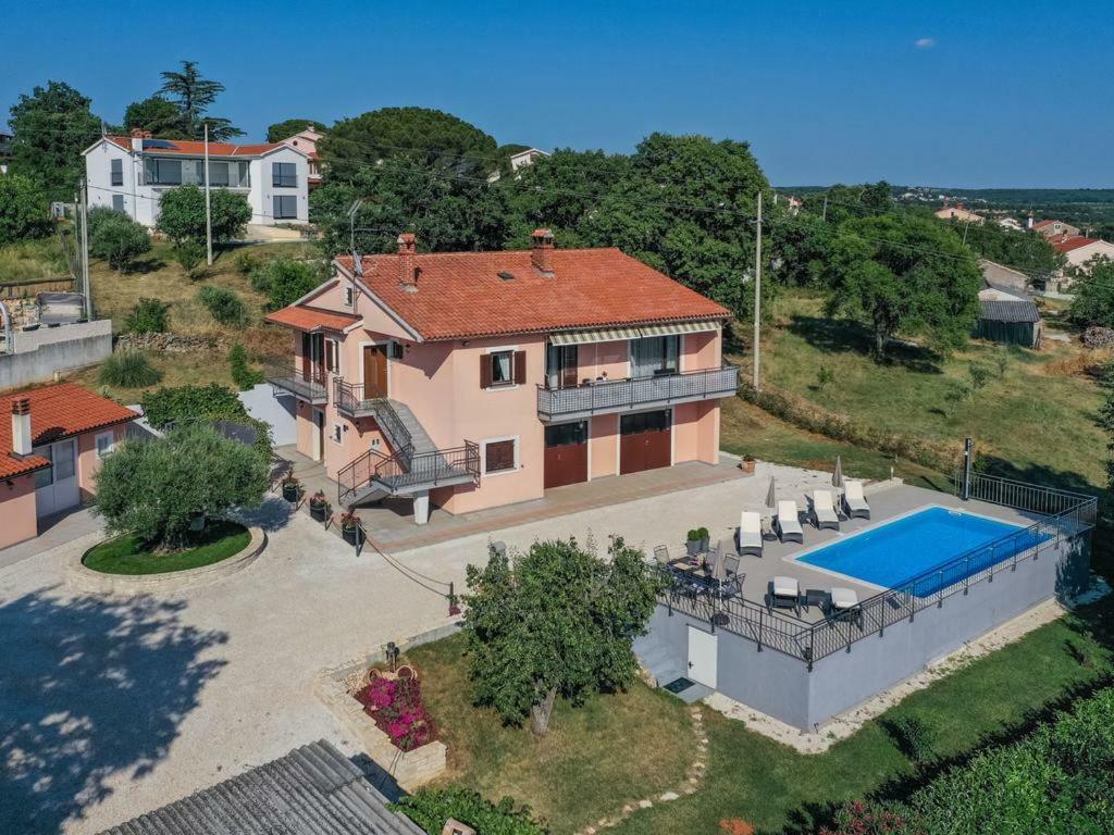 Kuca Legovic Villa Kaštelir Buitenkant foto